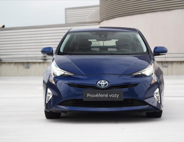 Toyota Prius 4