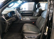 Jeep Grand Wagoneer 15