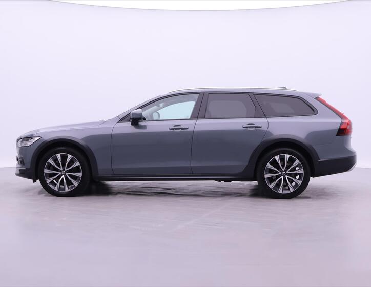 Volvo V90 4