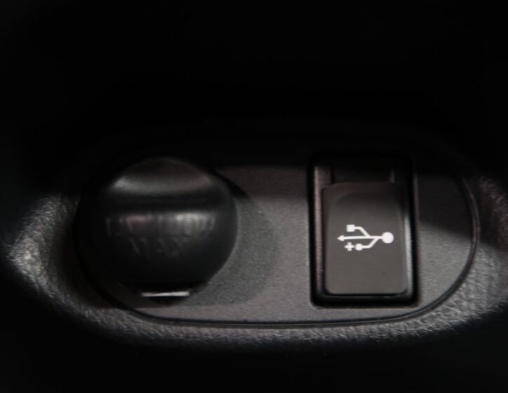 Toyota Yaris 28