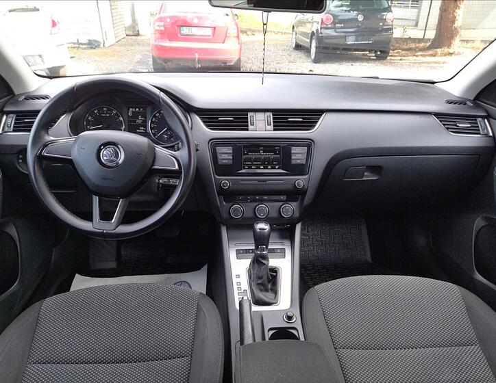 Škoda Octavia 12