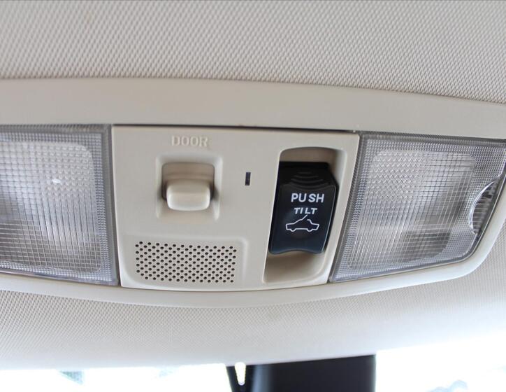 Mitsubishi Outlander 26