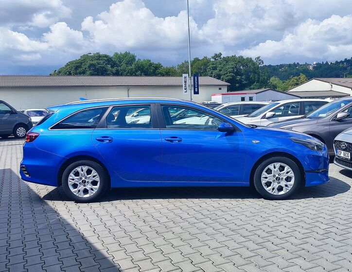KIA Ceed 4