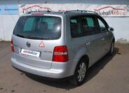 Volkswagen Touran 4