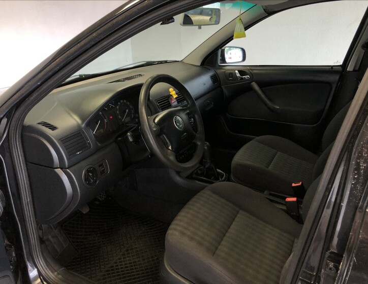 Škoda Octavia 9
