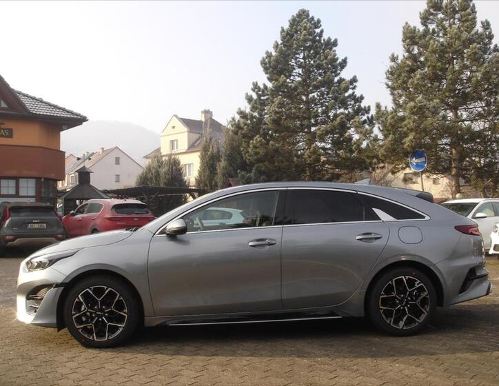 KIA ProCeed 6