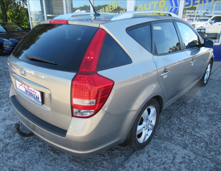 KIA Ceed 5