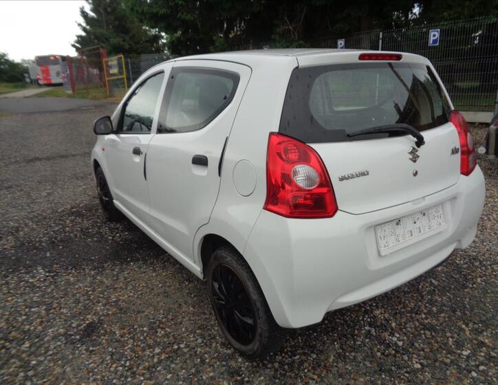 Suzuki Alto 7