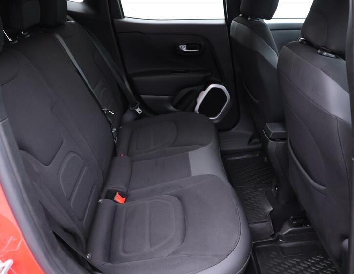 Jeep Renegade 15