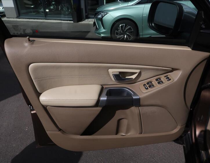 Volvo XC90 26