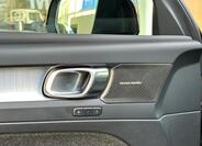 Volvo XC40 12