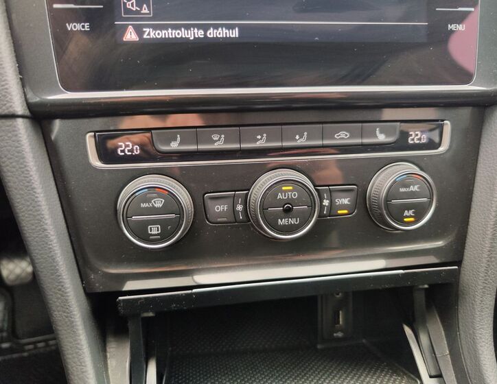Volkswagen Golf 20