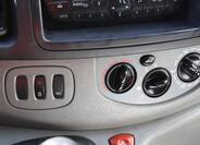 Renault Trafic 14