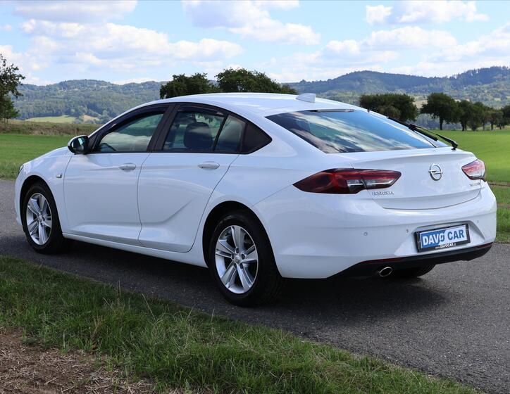 Opel Insignia 5