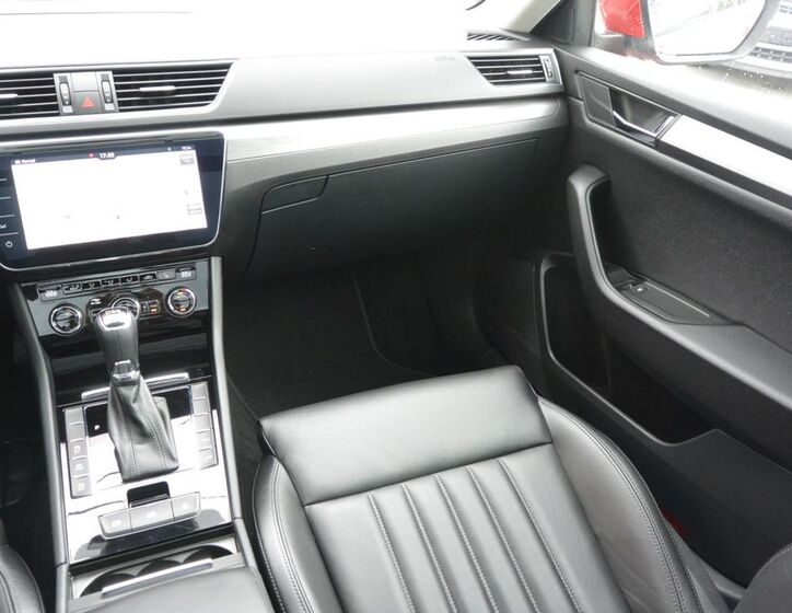 Škoda Superb 16