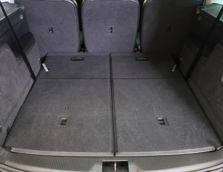 Seat Alhambra 8