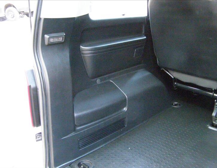 Volkswagen Caravelle 22