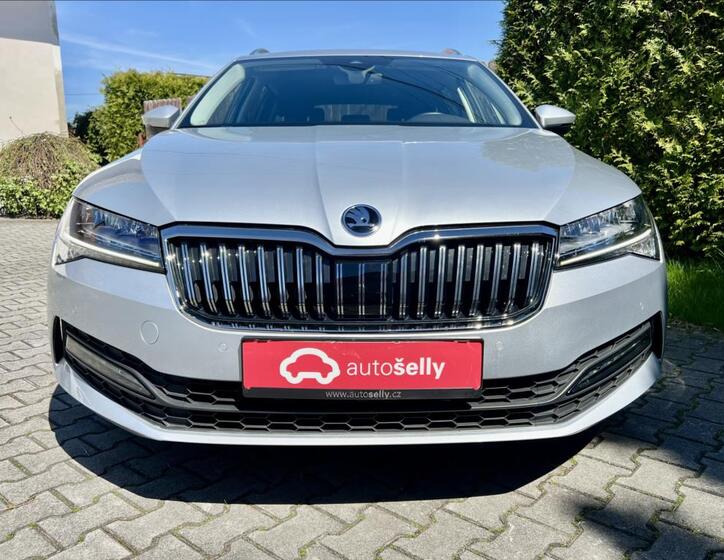 Škoda Superb 8