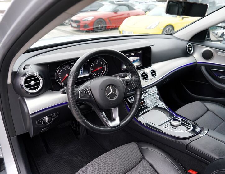 Mercedes-Benz Třídy E 20