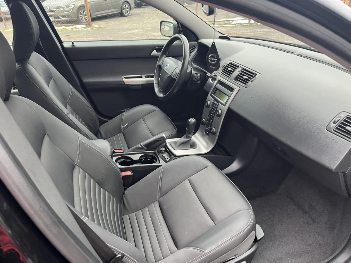Volvo S40
