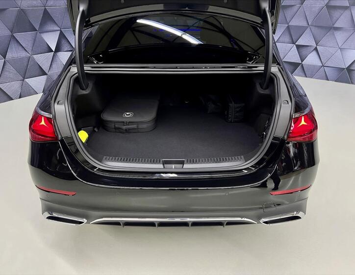 Mercedes-Benz Třídy E 26