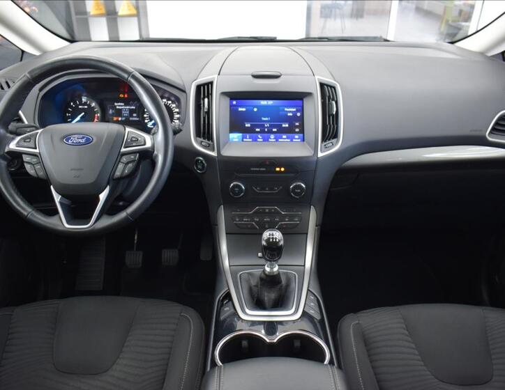 Ford S-MAX 18