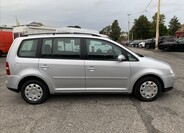 Volkswagen Touran 6