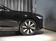 Volvo V90 11