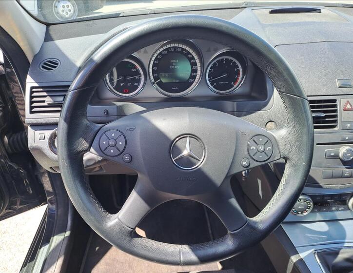 Mercedes-Benz Třídy C 12