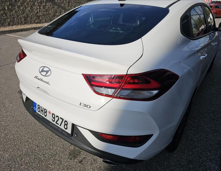 Hyundai i30 19