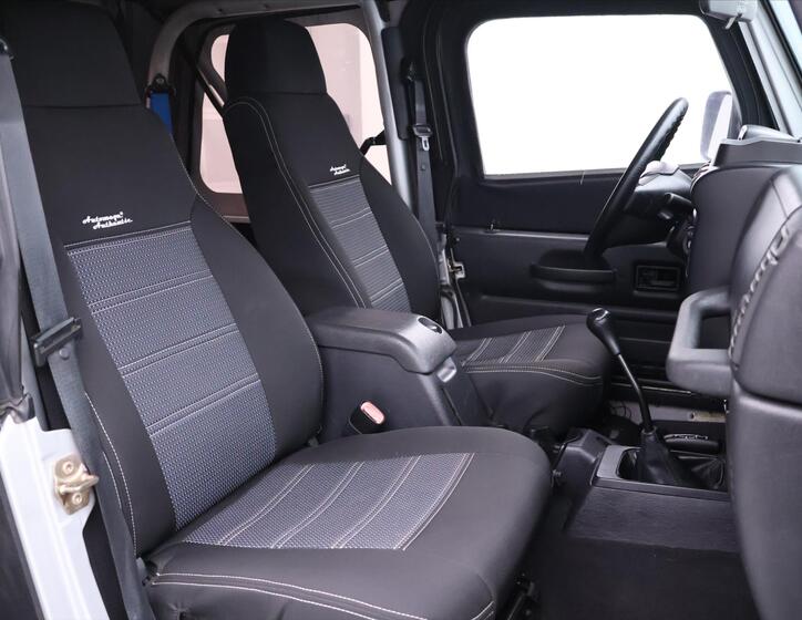 Jeep Wrangler 13