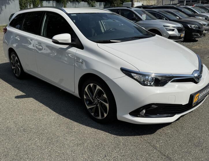 Toyota Auris 2