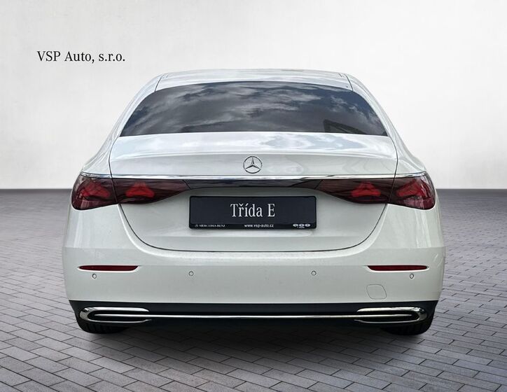 Mercedes-Benz Třídy E 4