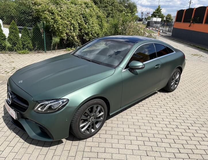 Mercedes-Benz Třídy E 9
