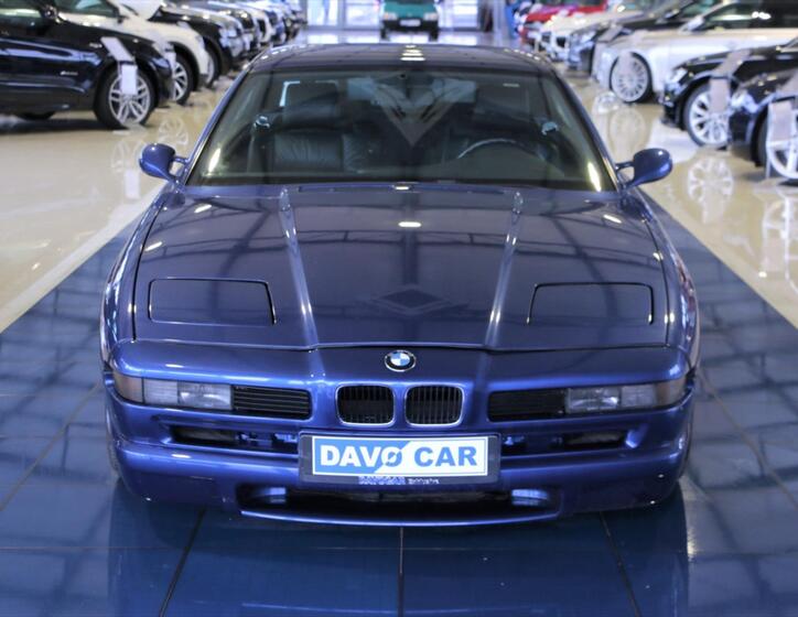 BMW Řada 8 2