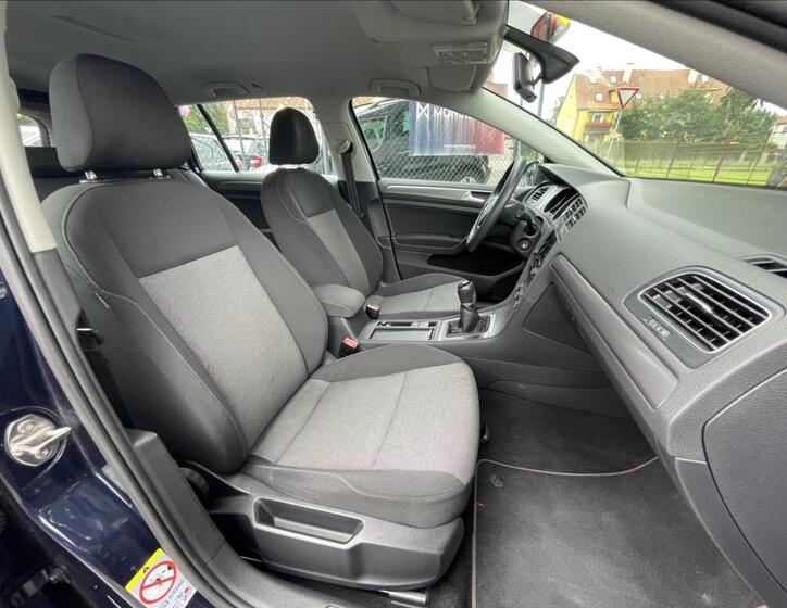 Volkswagen Golf 29