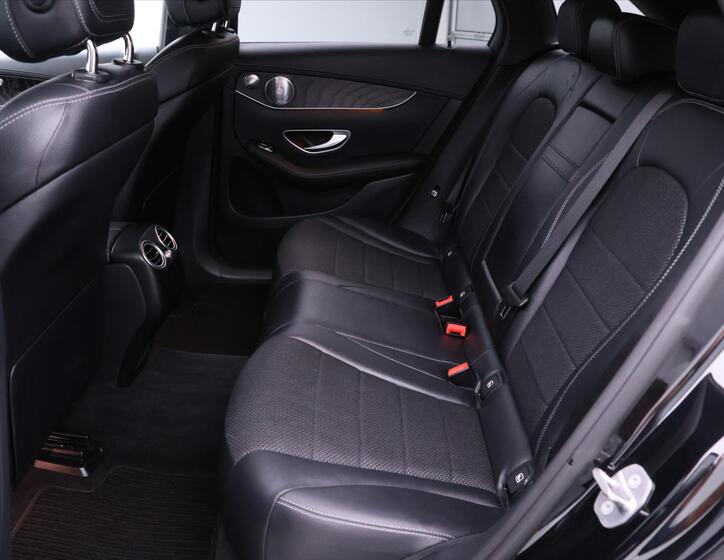 Mercedes-Benz GLC 17