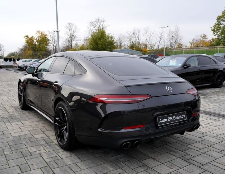 Mercedes-Benz AMG GT 4