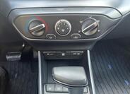 Hyundai i20 16