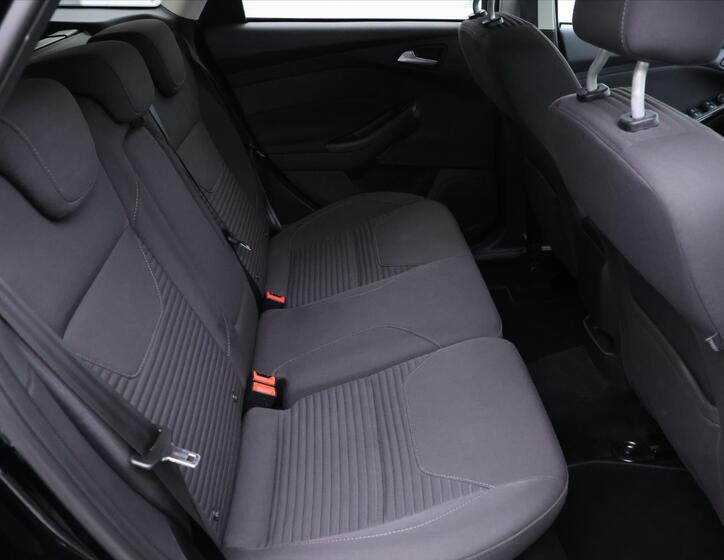 Ford Focus 13