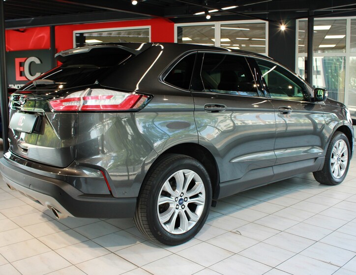 Ford Edge 6