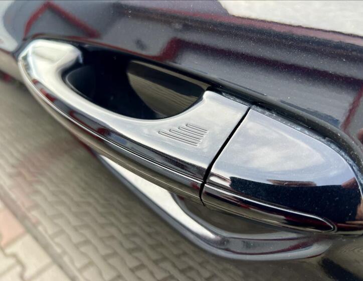 Ford Mondeo 48