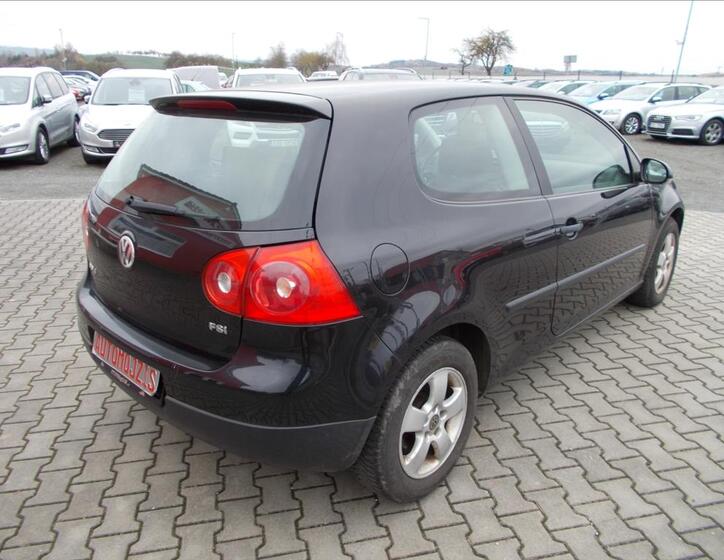 Volkswagen Golf 10