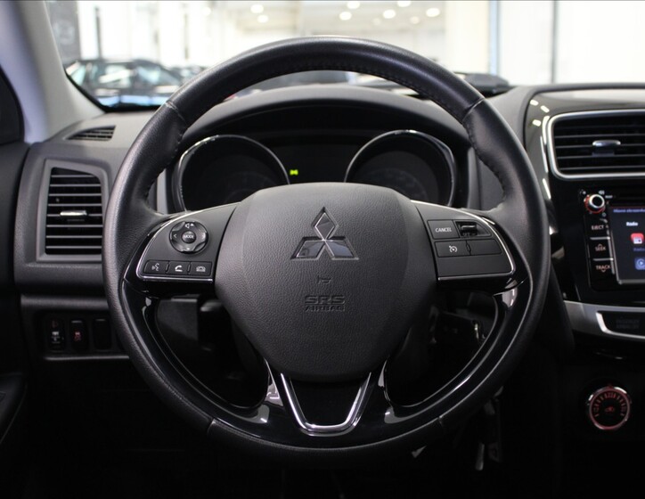 Mitsubishi ASX 9