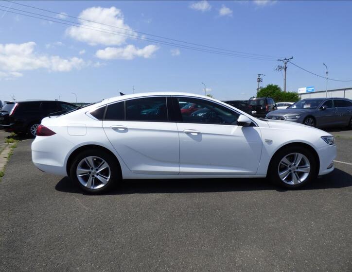 Opel Insignia 2