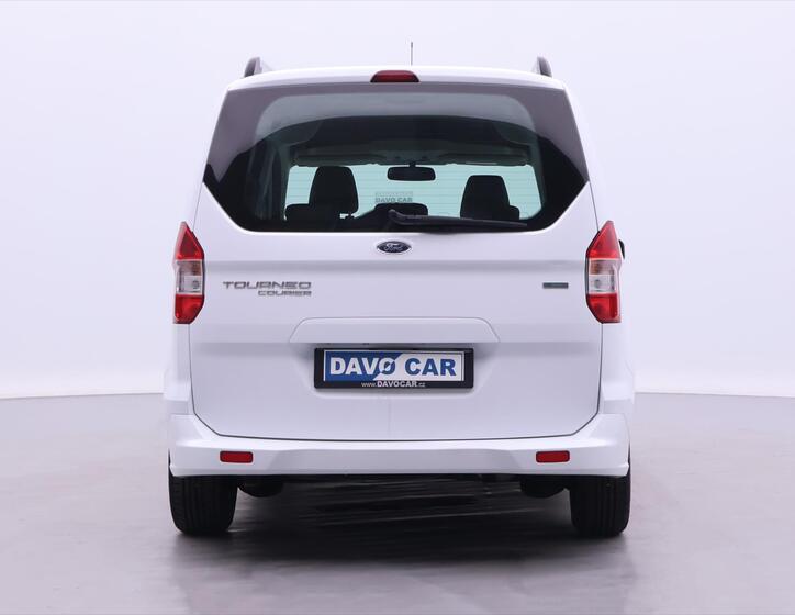 Ford Tourneo Courier 6