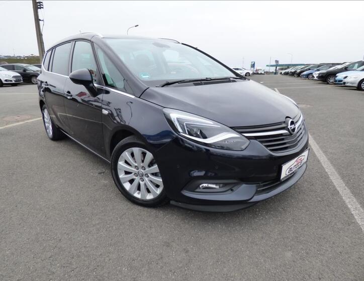 Opel Zafira 1
