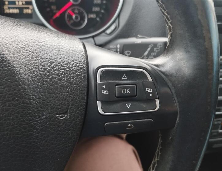 Volkswagen Golf 12