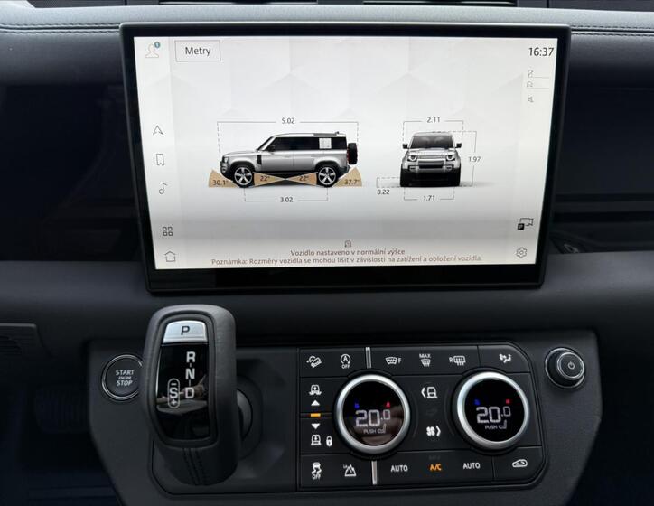 Land Rover Defender 20