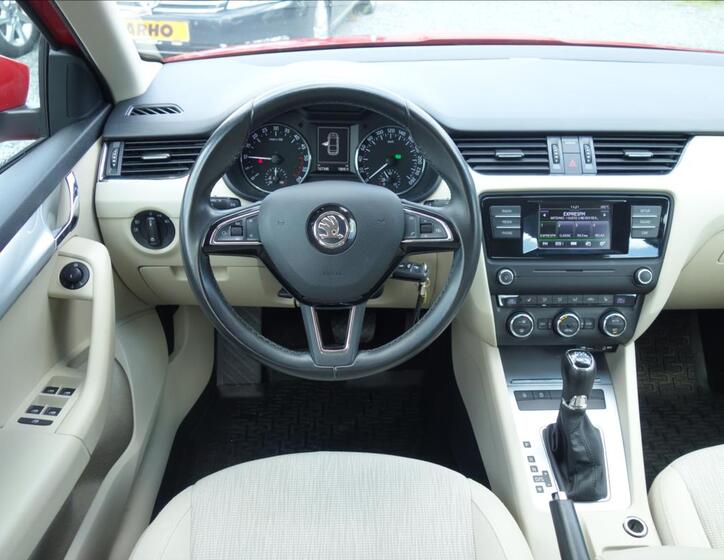 Škoda Octavia 16